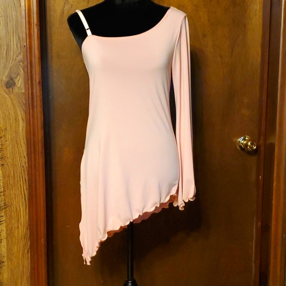 Sexy STREET CODE top in pink mauve/blush a size L NWT.